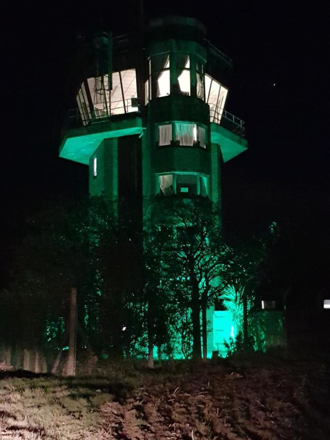 The Tower Apartment Бостън Екстериор снимка